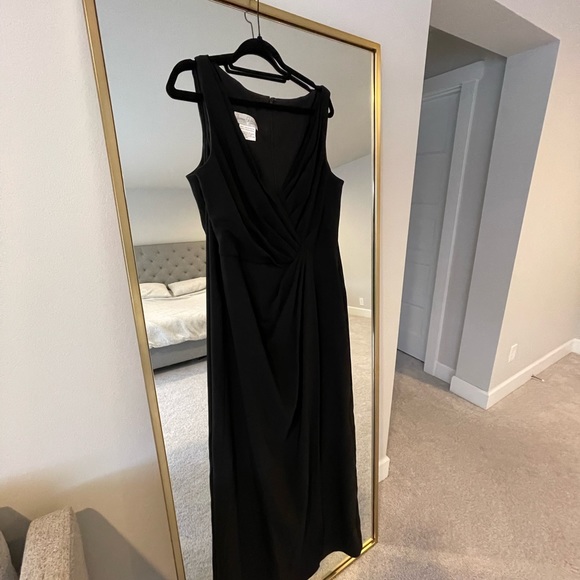 Jenny Packham Evening Gown - Picture 3 of 5